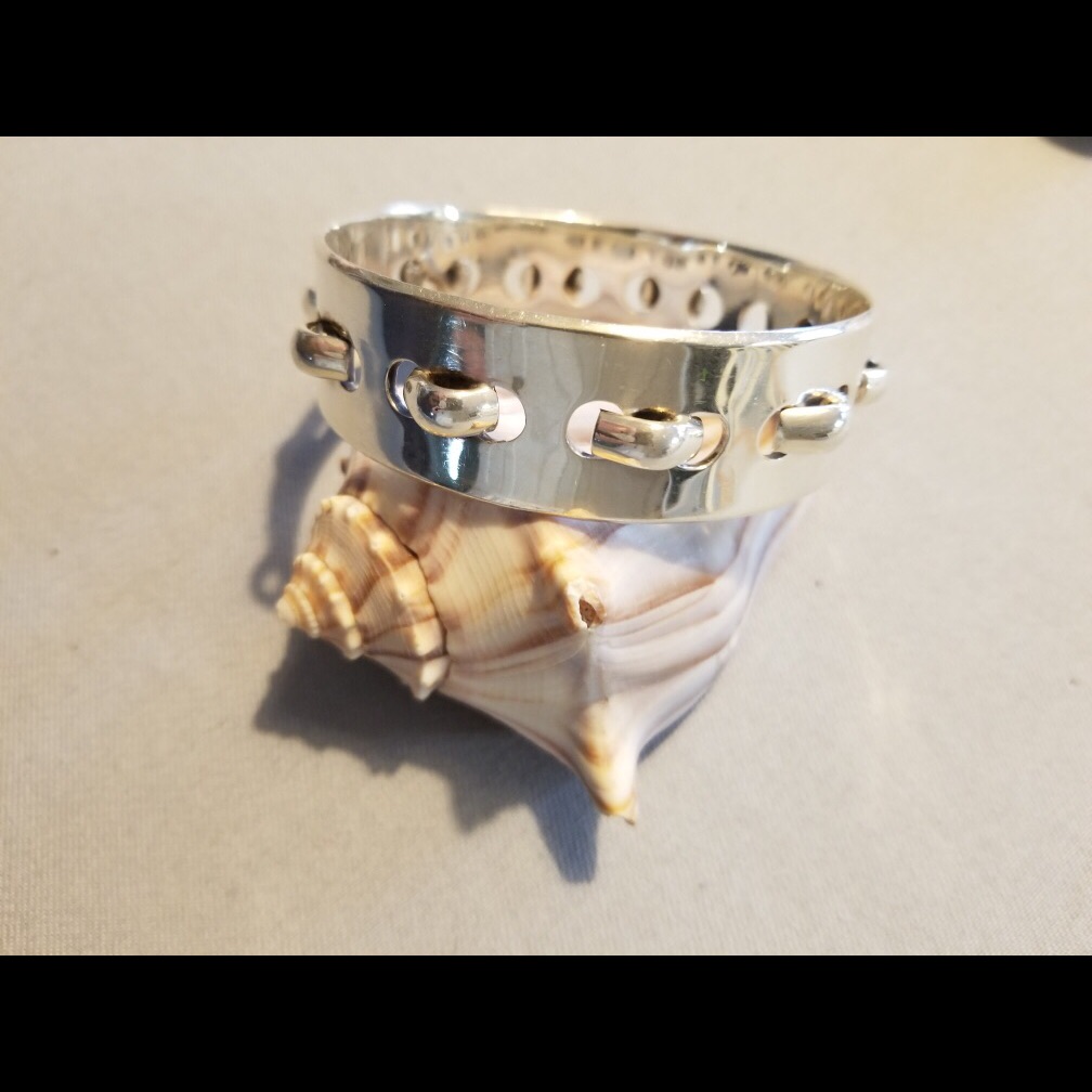 Unique Solid Sterling Silver Bangle Bracelet !